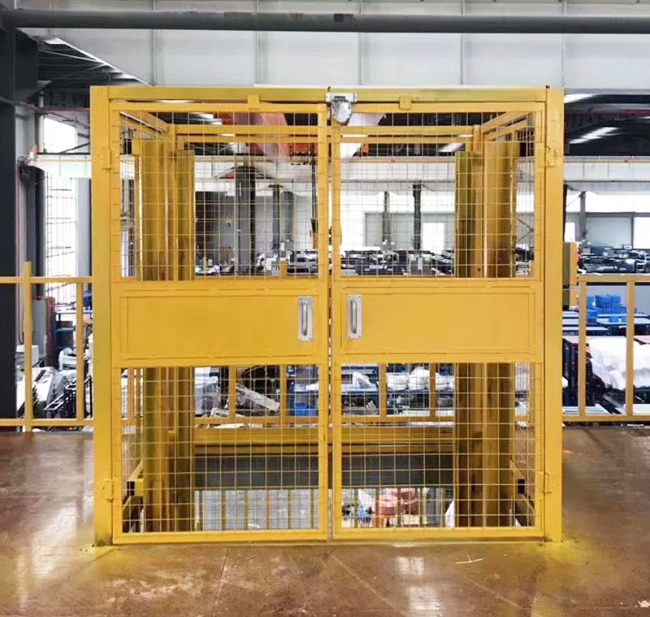 崇义智能导轨式升降机亮相