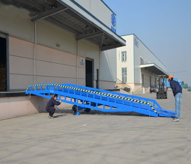崇义移动式登车桥应用