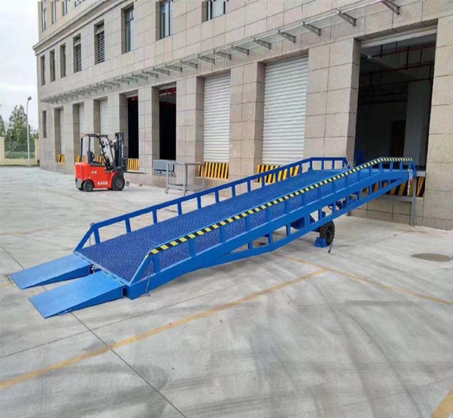 崇义移动式登车桥装卸